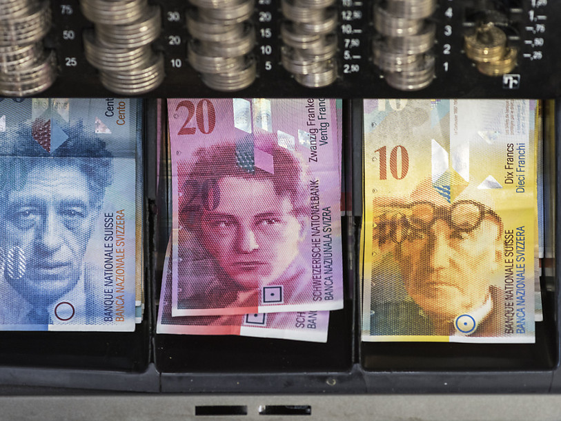 Credit Suisse revoit à la baisse ses prévisions économiques