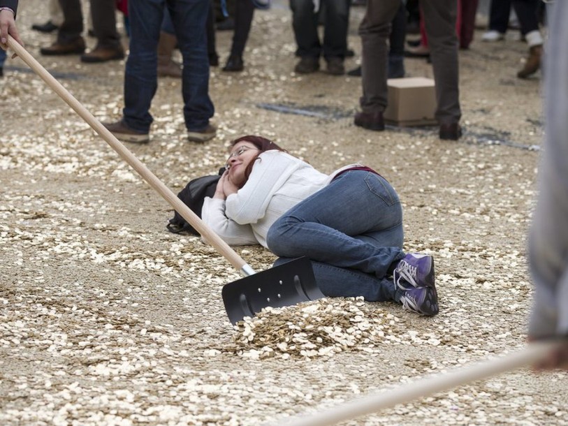 Le Parlement contre l'initiative pour un revenu sans travail