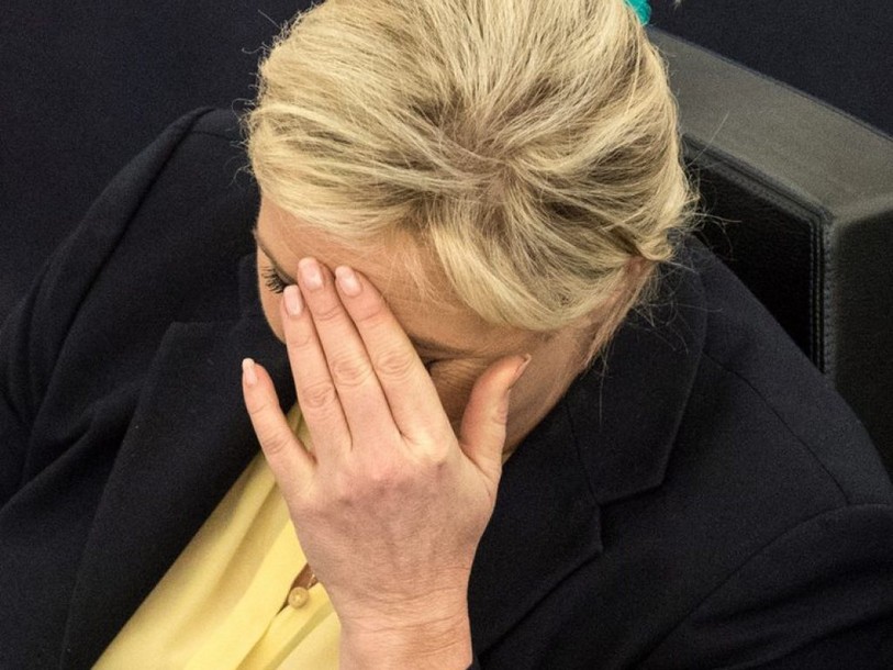 Marine Le Pen retire de Twitter une photo de James Foley décapité