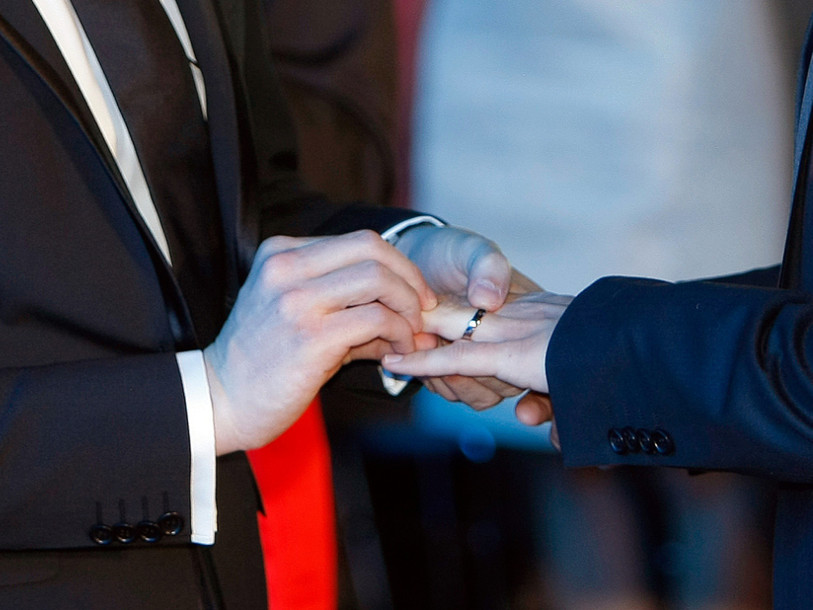 Vers une naturalisation facilitée du partenaire homosexuel