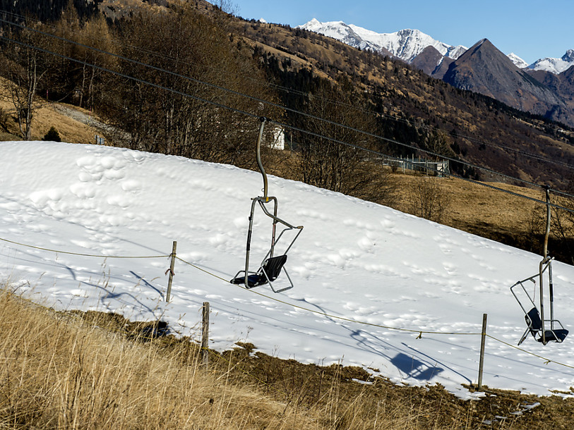 Les stations de ski en Suisse souffrent de la chaleur
