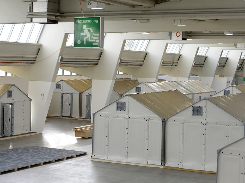 Pas de réfugiés dans les cabanes Ikea: inflammables trop facilement