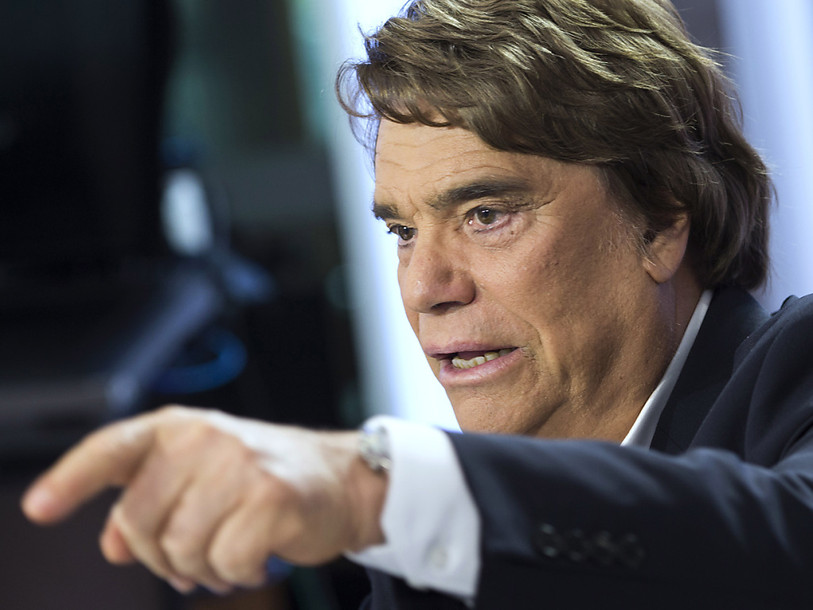 Le Français Bernard Tapie annonce son retour en politique