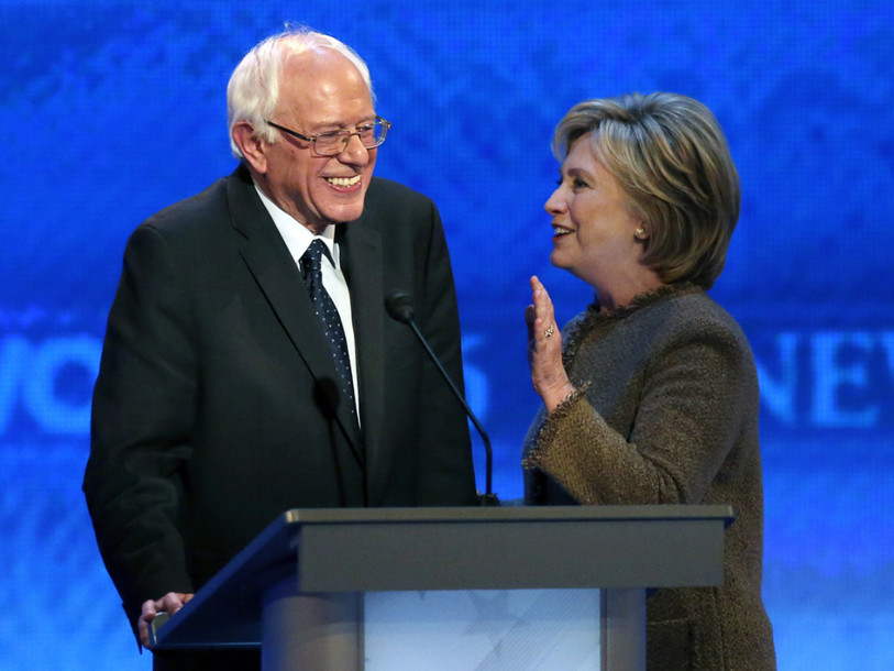 Clinton et Sanders jouent le sérieux contre l'épouvantail Trump