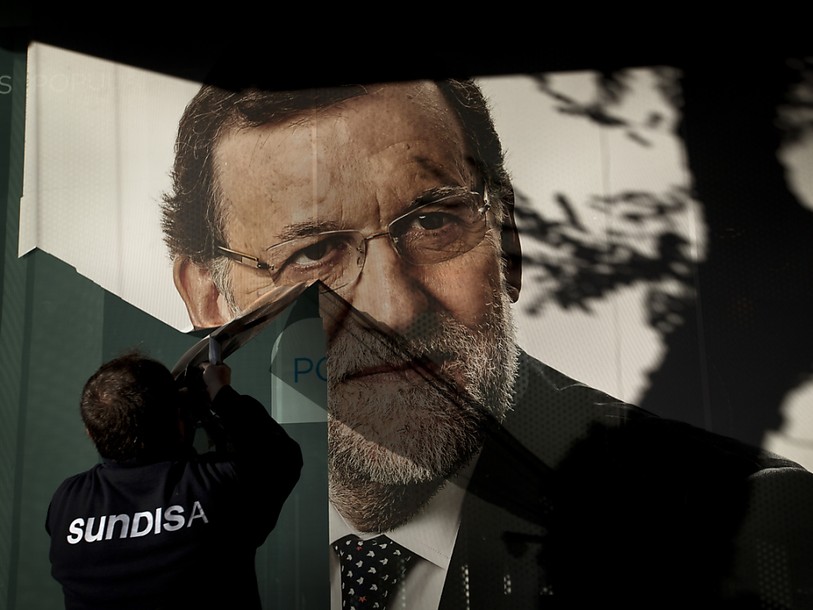 Espagne: Rajoy se dit mandaté pour former un gouvernement
