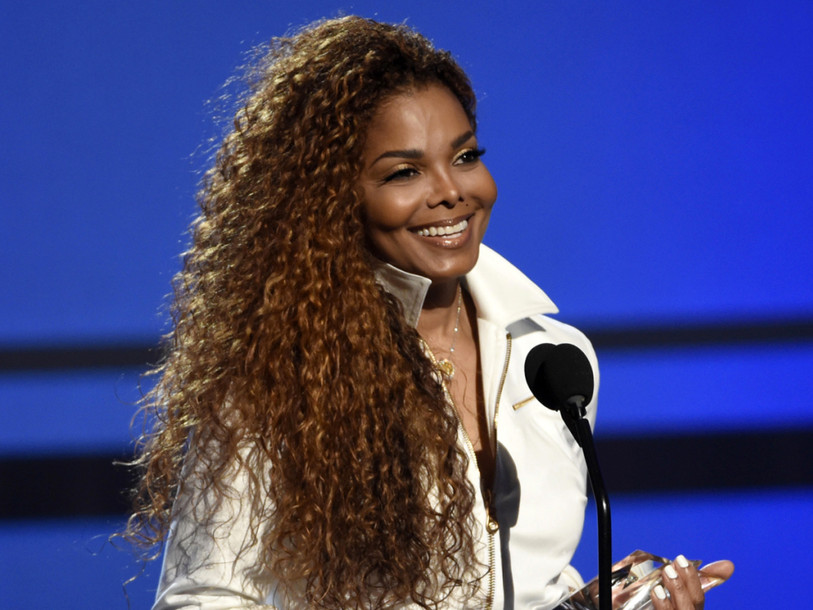 Janet Jackson doit se faire opérer et interrompt sa tournée