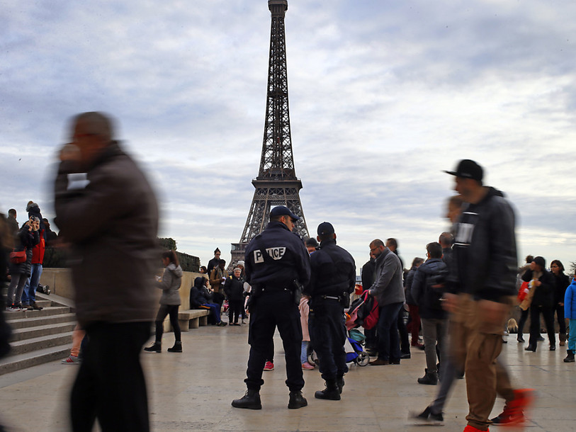 Nouvel An: 100'000 policiers et gendarmes mobilisés en France