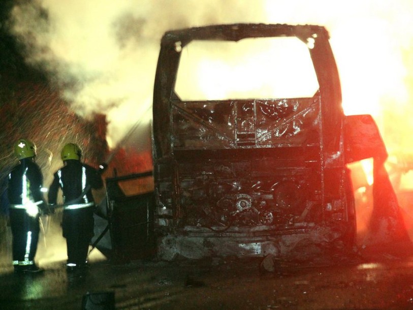 L'incendie d'un bus fait 14 morts en Chine, un suspect recherché