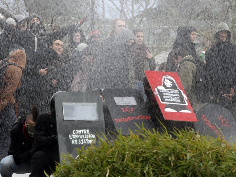 Notre-Dame-des-Landes: les opposants chassés du périphérique