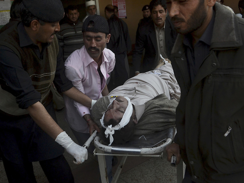 Au moins quinze morts dans un attentat-suicide au Pakistan