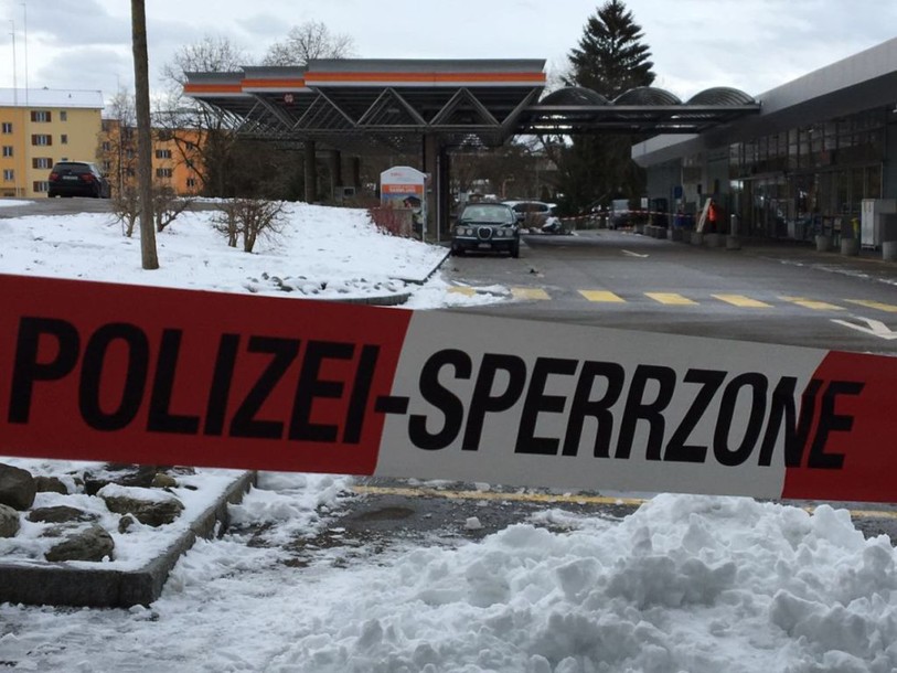 Grenade d'exercice dans un centre commercial à St-Gall