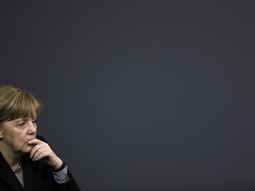 Migrants: Des députés conservateurs appellent Merkel à changer