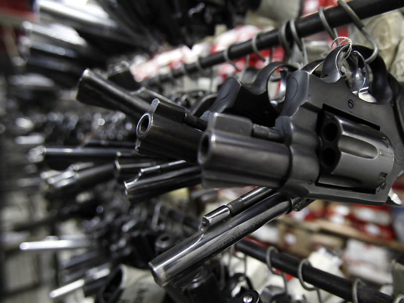 Hausse des permis d'armes nettement moins élevée qu'annoncé