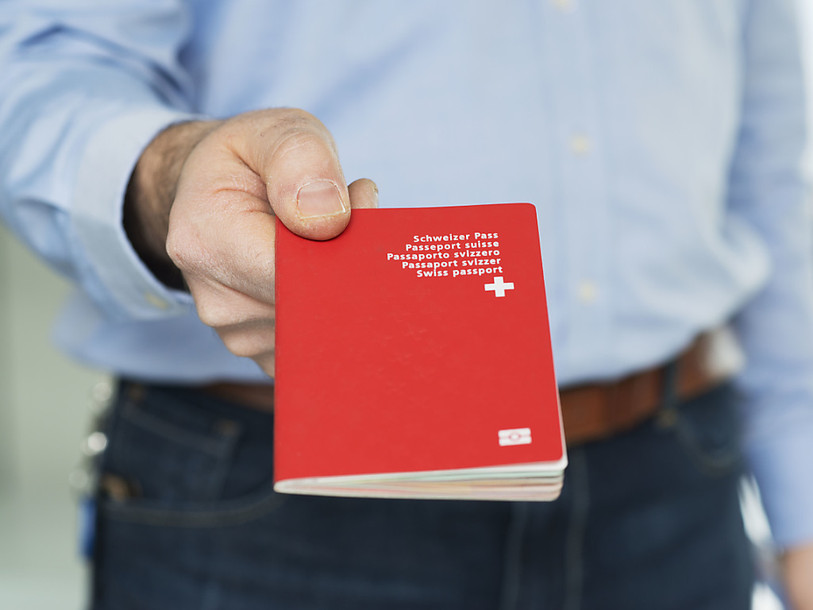 Les services secrets scrutent aussi les données des Suisses