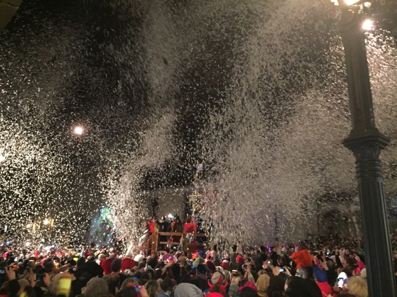 Début des festivités du carnaval à Lucerne et à Soleure