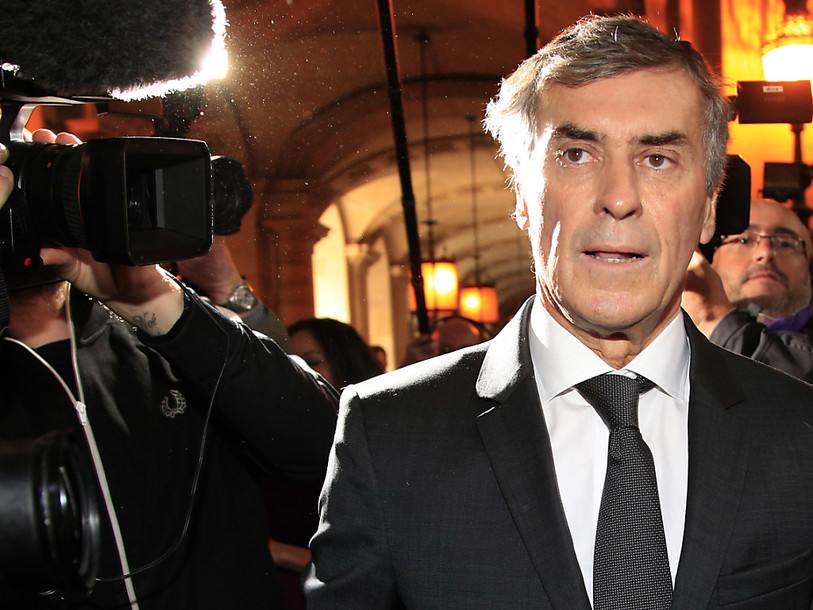 Le procès Cahuzac s'ouvre, l'ex-ministre risque sept ans de prison