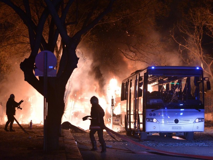 Davutoglu impute l'attentat d'Ankara aux Kurdes qui démentent