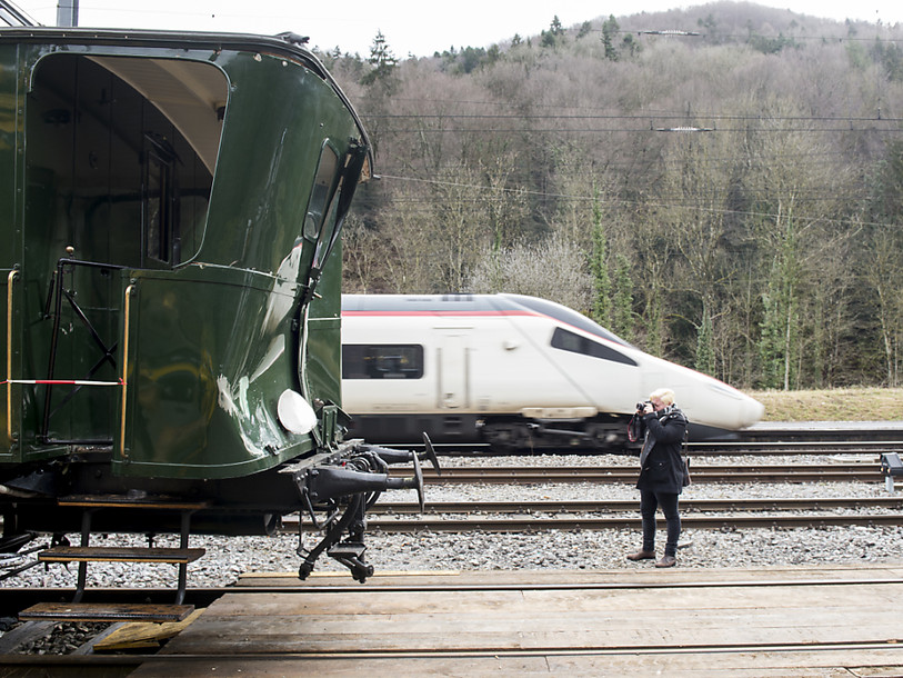 Train historique accidenté: 16 blessés et un demi-million de dégâts