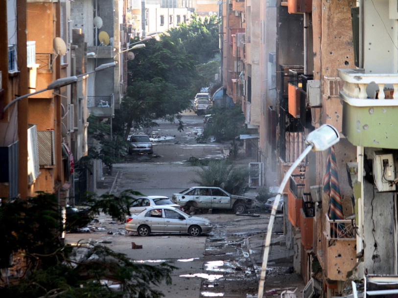Libye: avancée des forces loyalistes à Benghazi