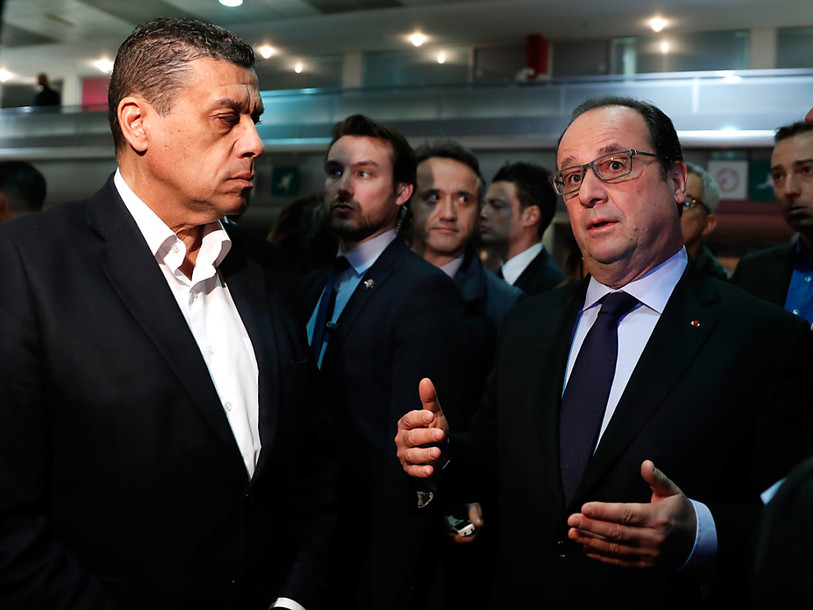 François Hollande hué et insulté au Salon de l'agriculture à Paris