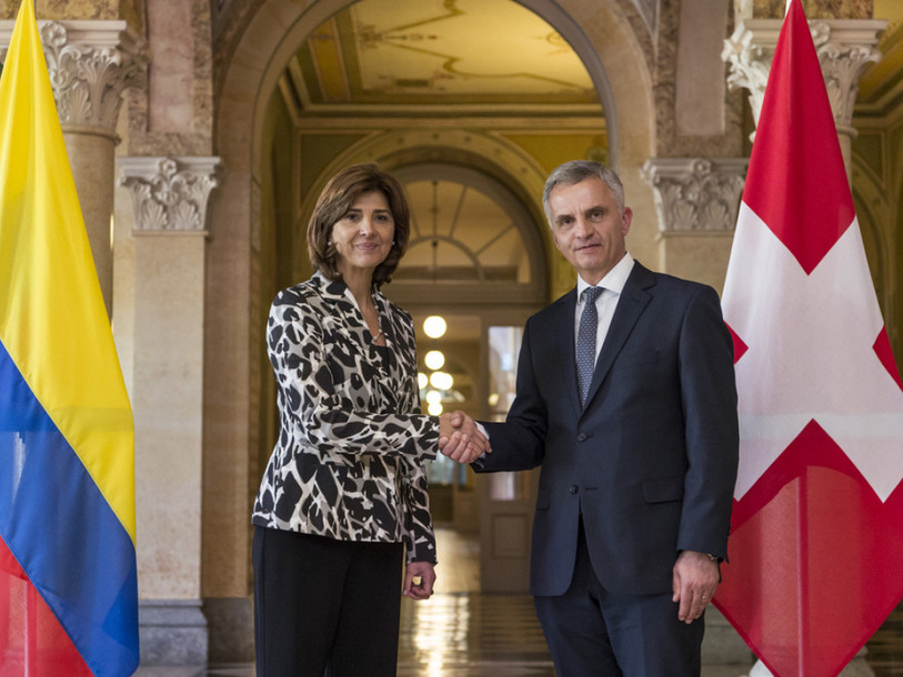 Burkhalter parle des accords de paix avec son homologue colombienne