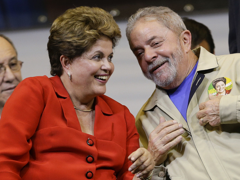 Brésil: soupçonné de corruption, Lula a été interrogé par la police