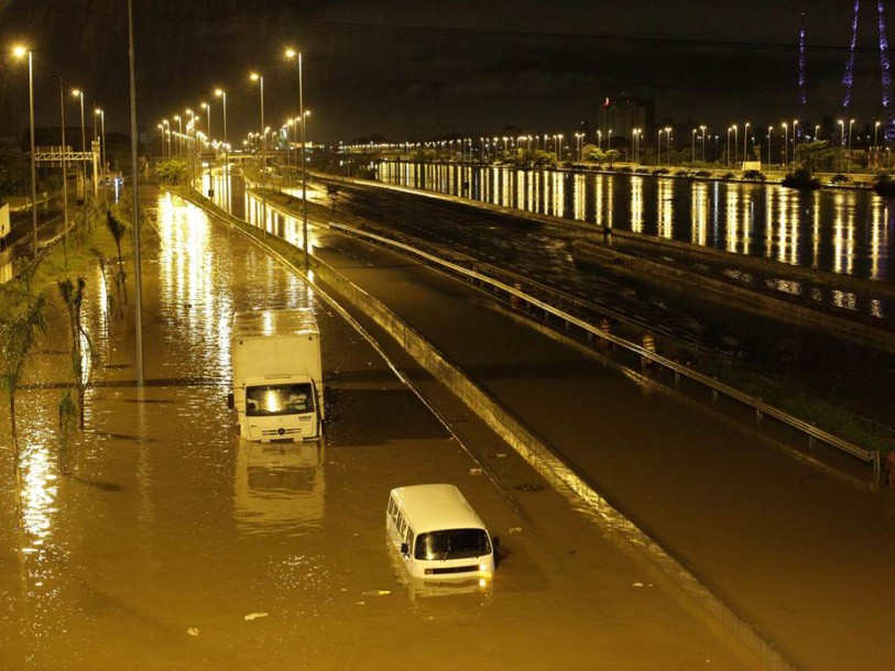 Des pluies torrentielles font au moins 15 morts près de Sao Paulo