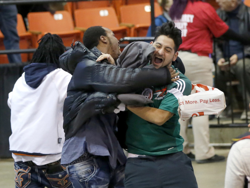 Chaos à Chicago autour d'un meeting de Donald Trump