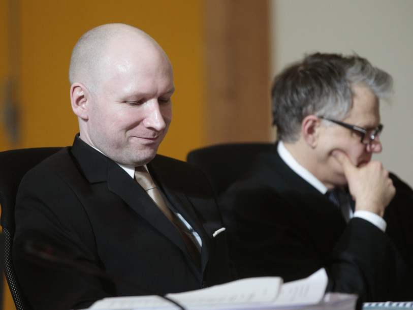 Breivik va témoigner de son isolement carcéral en Norvège
