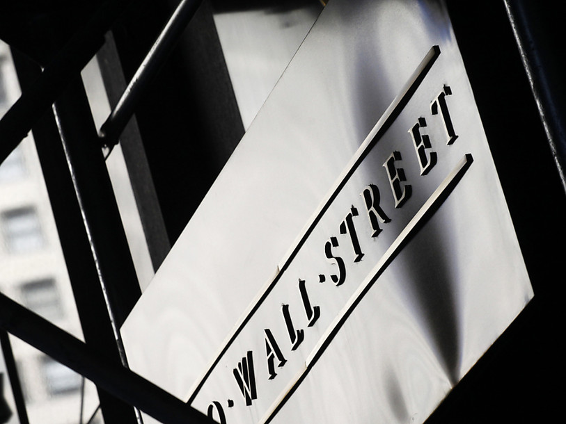 Wall Street finit en hausse, le Dow Jones au plus haut de l'année