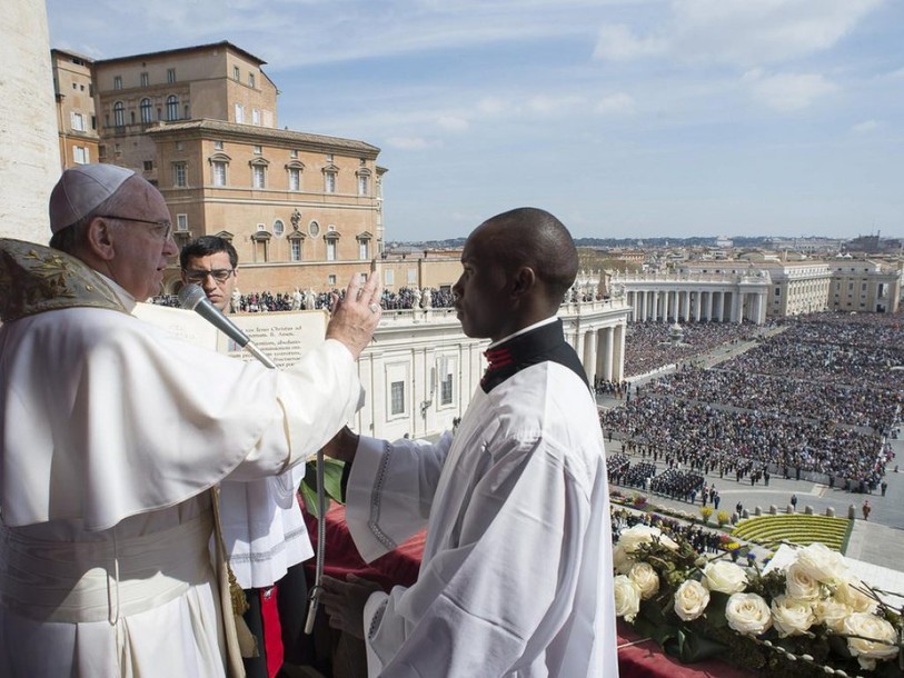 Le pape dénonce le refus des migrants dans son message de Pâques