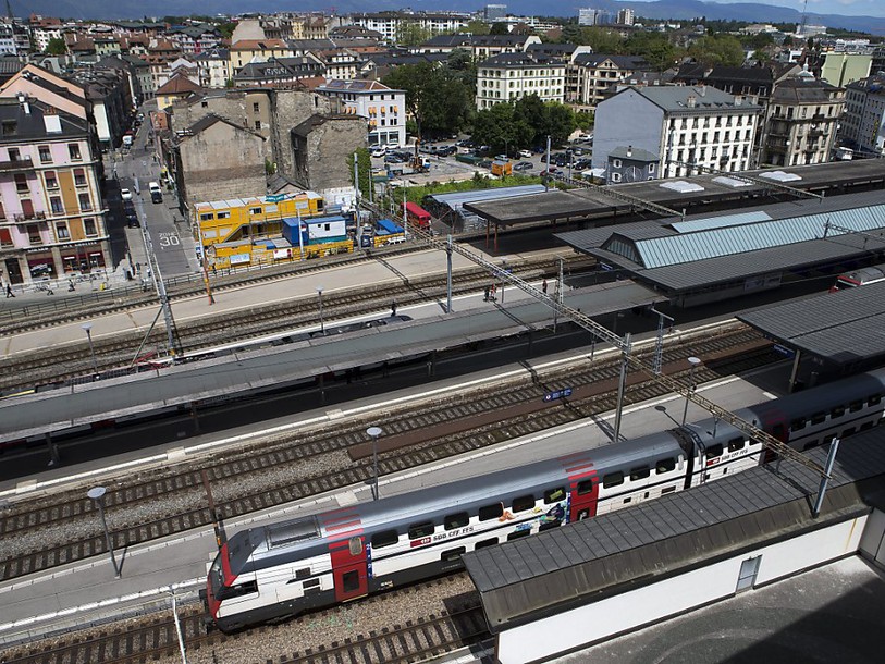 Retards et surcoûts prévus pour les gares de Genève et Berne
