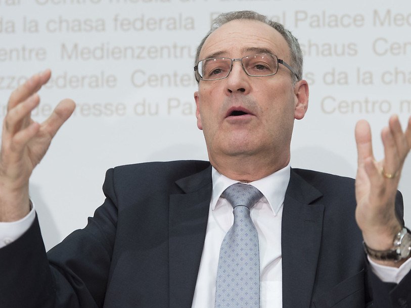 Une commission soutient Guy Parmelin dans l'affaire sol-air