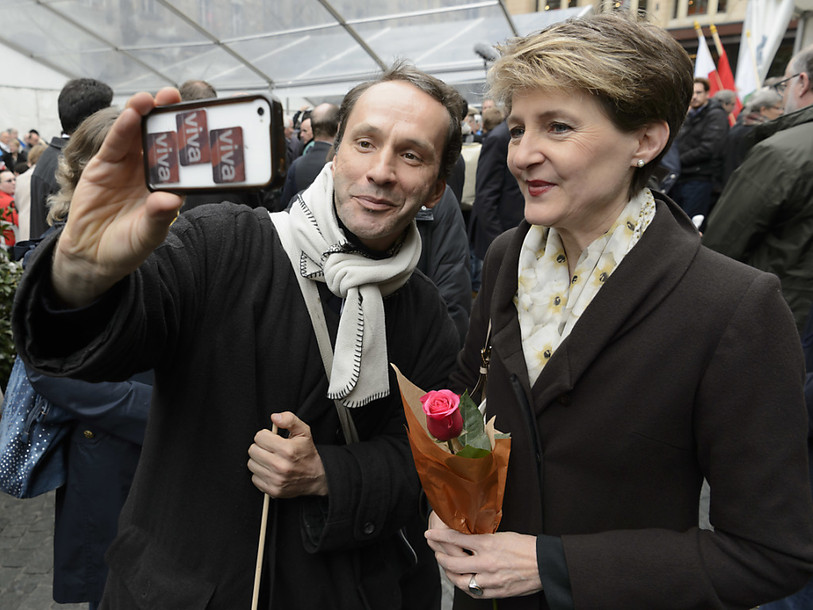 Simonetta Sommaruga plaide pour la révision de la loi sur l'asile