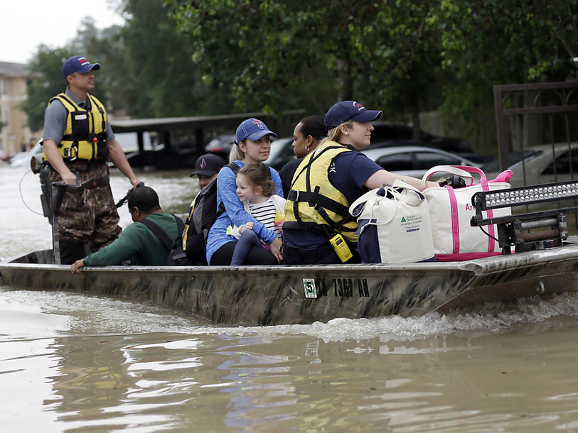 Au moins cinq morts au Texas, frappé par des inondations