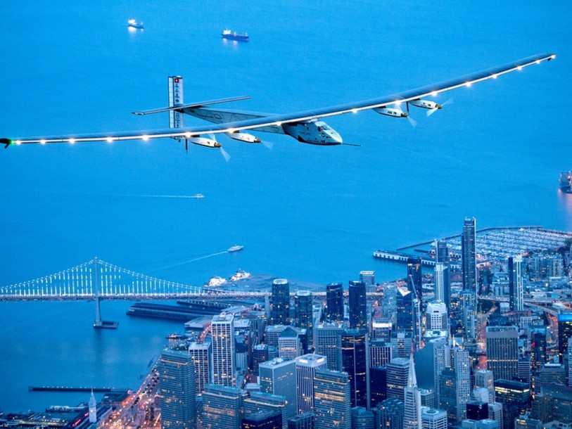 L'avion solaire Solar Impulse 2 a atterri près de San Francisco