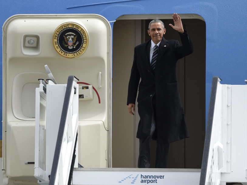Barack Obama est arrivé en Allemagne pour rencontrer Angela Merkel