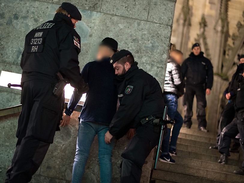 Un des principaux suspects de la nuit du Nouvel-An arrêté en Suisse