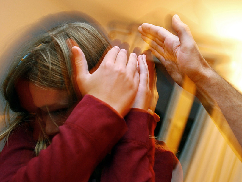 Un clip pour refuser les châtiments corporels dans l'éducation