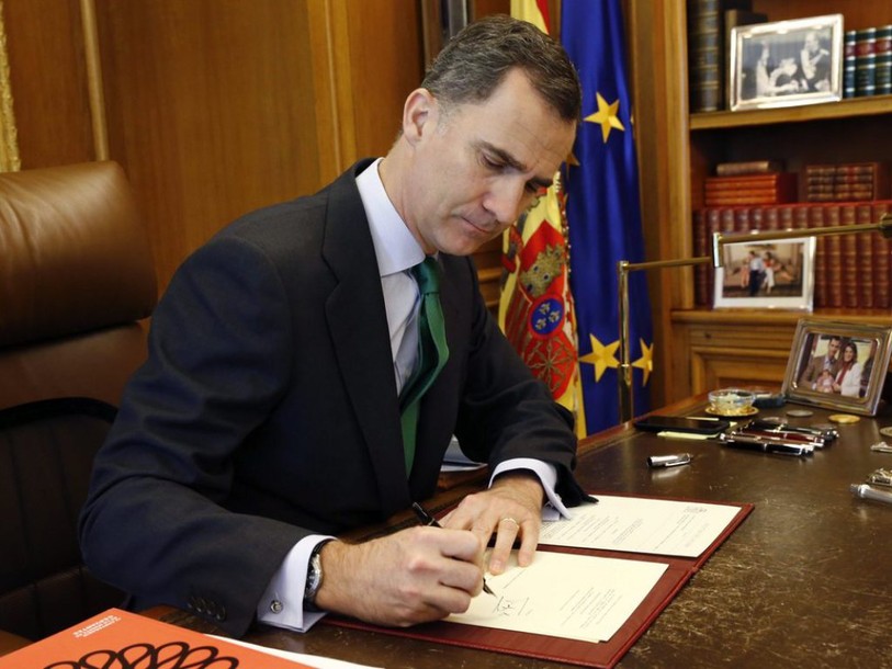 Le roi d'Espagne convoque des élections législatives le 26 juin