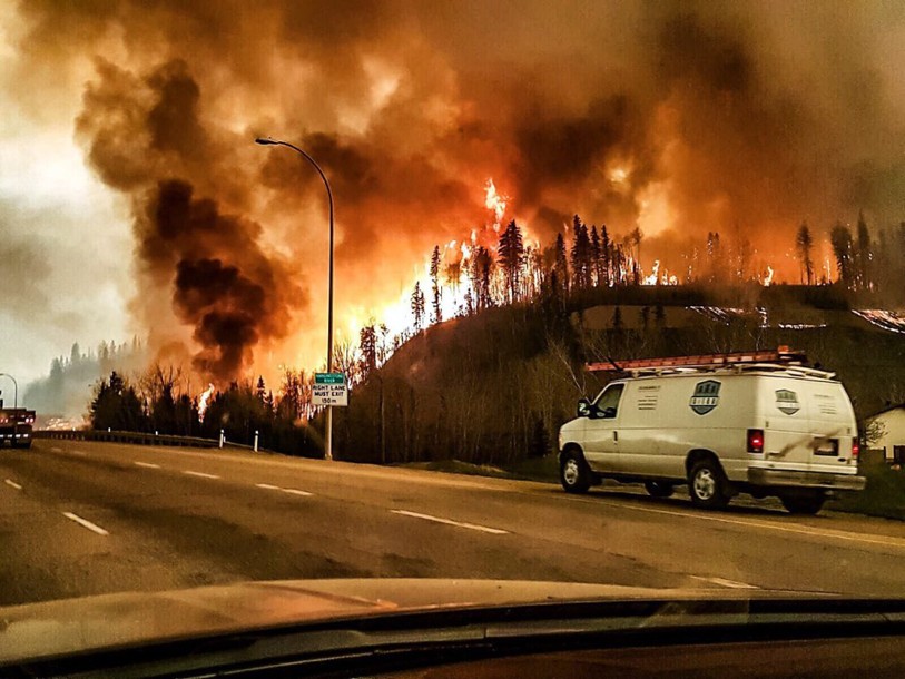 Canada: pas de répit à Fort McMurray où les feux font rage