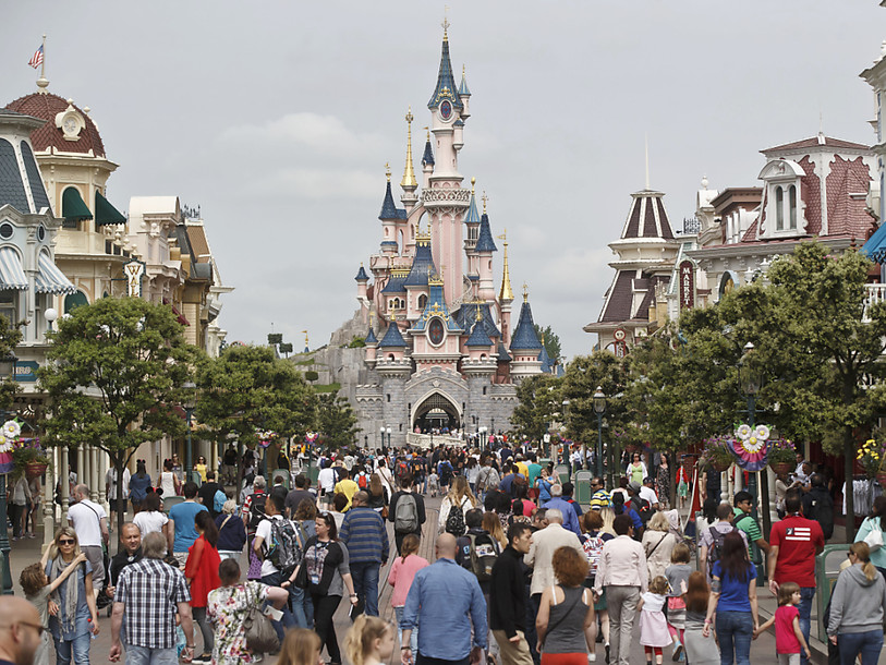 Euro Disney alourdit sa perte au premier semestre
