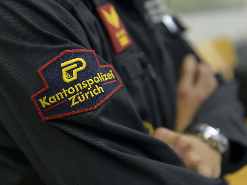 Un policier tire sur un automobiliste récalcitrant à Ossingen (ZH)