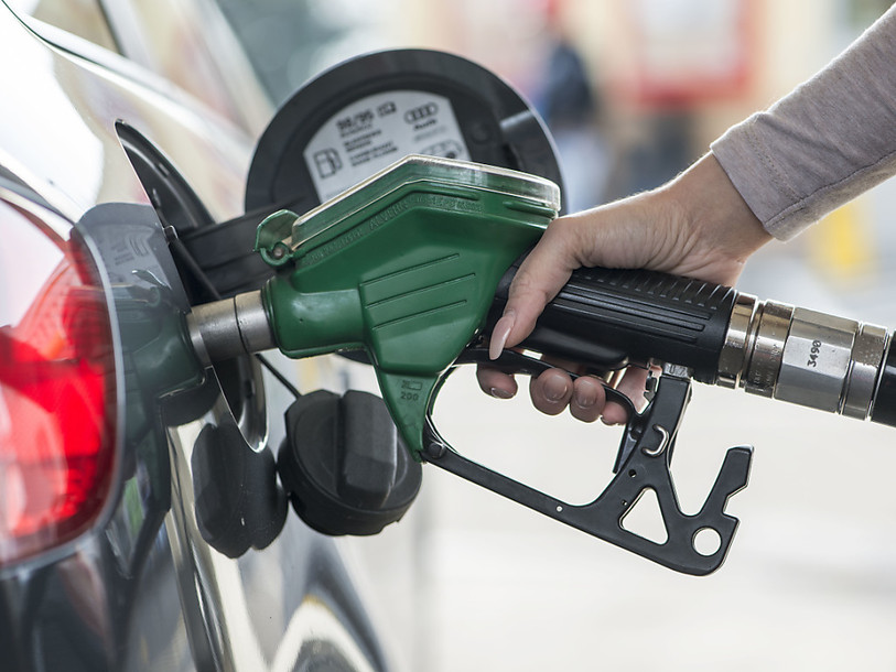 Les automobilistes français se ruent sur les pompes à essence