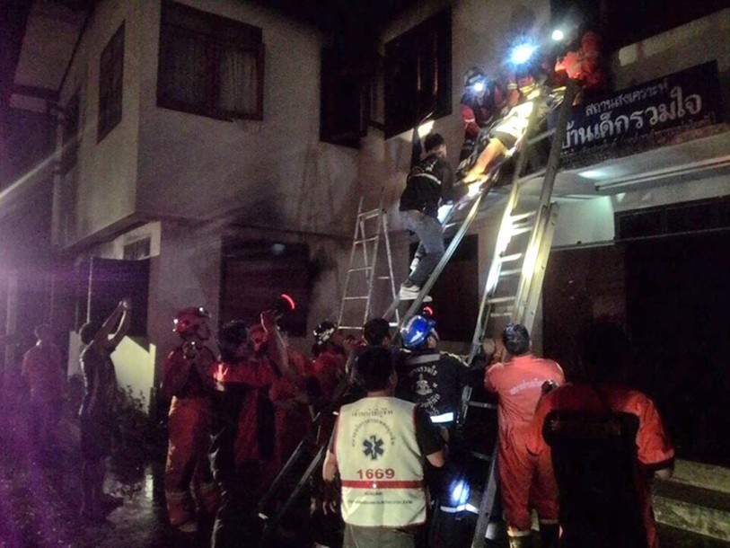 Thaïlande: au moins 17 filles tuées dans l'incendie de leur dortoir
