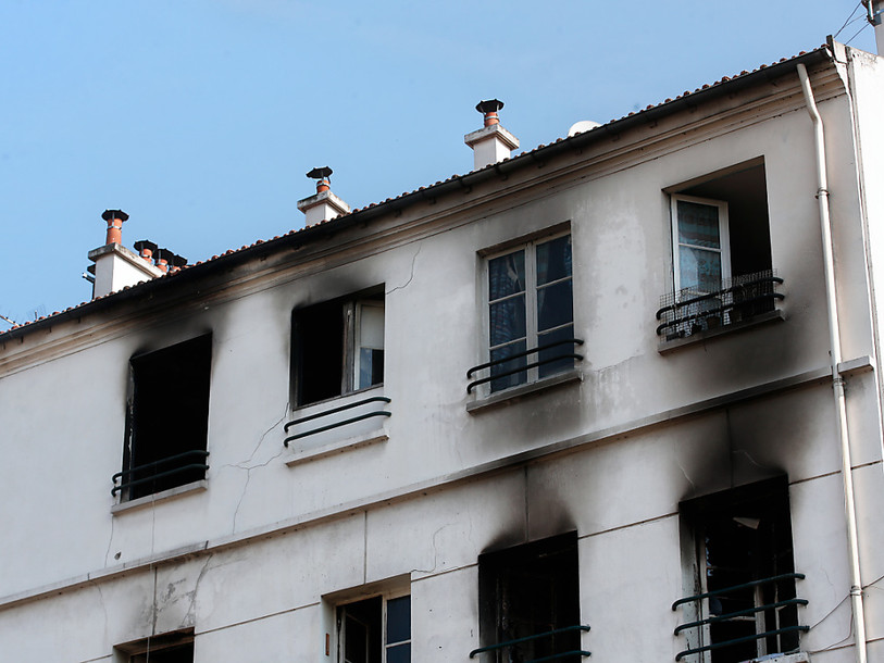 Cinq morts dans un incendie en banlieue parisienne