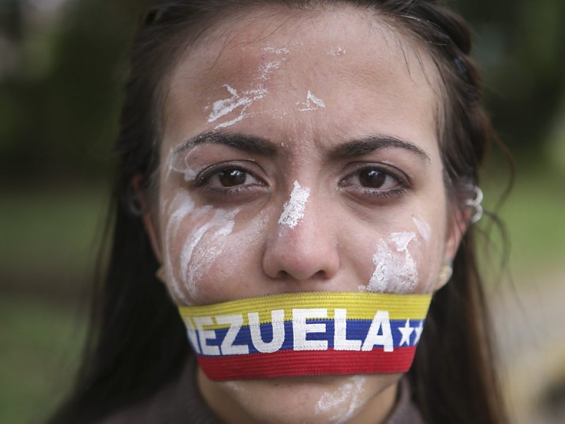 Venezuela: les signatures pour un référendum anti-Maduro validées