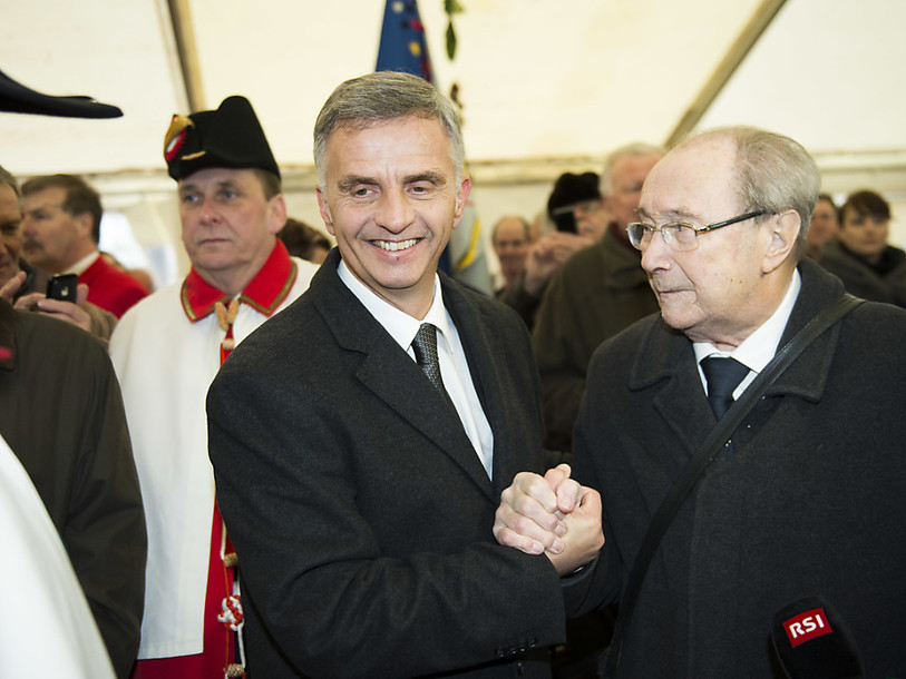 Décès de l'ancien conseiller fédéral neuchâtelois Pierre Aubert