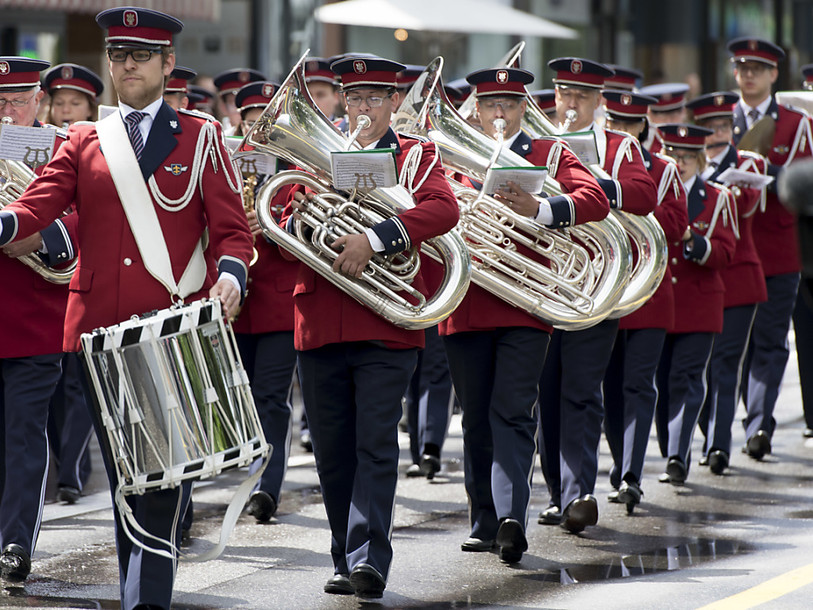 Alain Berset célèbre les fanfares à Montreux (VD)