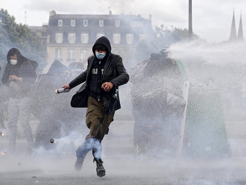 Plus de manifestations en France sans garanties de sécurité